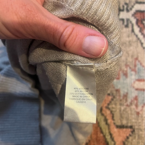 Women’s RW&CO turtleneck sweater - Picture 4 of 5